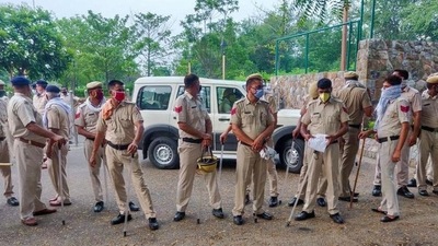 700 Rajasthan Police personnel were part of the operation to arrest the alleged accused in a case of rape and murder of a 4-yr old girl in Jaipur.&nbsp; (PTI)