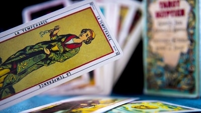 Read on to find out your Tarot reading for the coming week. (Unsplash)