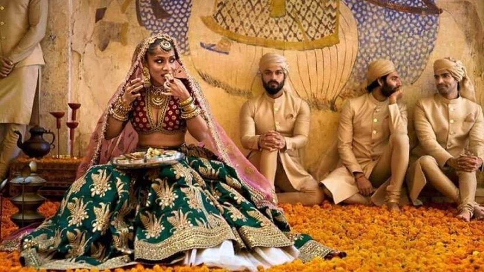 Look closely. This isn’t just one designer (Masaba) modelling for another (Sabyasachi). It’s a celebration of Indian textiles, handlooms, weaves and motifs, which remain popular across states, across budgets and across festive occasions. (Sabyasachi) Look closely. This isn’t just one designer (Masaba) modelling for another (Sabyasachi). It’s a celebration of Indian textiles, handlooms, weaves and motifs, which remain popular across states, across budgets and across festive occasions. (Sabyasachi)