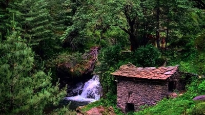 Gada Gushaini: Instead of visiting Kasol and Tosh, you can plan a trip to this small village. The crystal clear water of the rivers and the mesmerising landscape surrounding will leave you spellbound.&nbsp; (Instagram/@incredible_seraj)