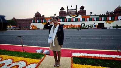 Indian Boxer Mary Kom salutes as she arrives for the Independence Day celebrations at the historic 17th century Red Fort in New Delhi on August 15. (AP) Indian Boxer Mary Kom salutes as she arrives for the Independence Day celebrations at the historic 17th century Red Fort in New Delhi on August 15. (AP)
