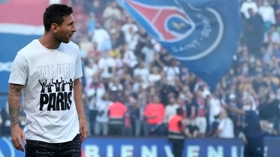 Lionel Messi watches on as PSG make hard work of beating Strasbourg (AP)