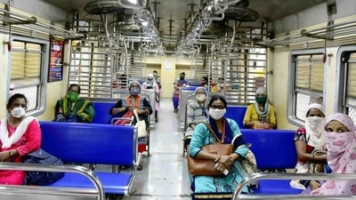 Mumbai resumes local train services for those fully vaccinated against Covid-19 (Anshuman Poyrekar/HT Photo) Mumbai resumes local train services for those fully vaccinated against Covid-19 (Anshuman Poyrekar/HT Photo)