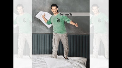 Sharman Joshi poses exclusively for this HT Brunch column; styling by Avinash Bamania; Location courtesy:Novotel Hotel, Mumbai (Vickky Idnaani) Sharman Joshi poses exclusively for this HT Brunch column; styling by Avinash Bamania; Location courtesy:Novotel Hotel, Mumbai (Vickky Idnaani)