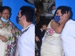 Malaika Arora's mom Joyce Arora kisses Arbaaz Khan. (Varinder Chawla) Malaika Arora's mom Joyce Arora kisses Arbaaz Khan. (Varinder Chawla)