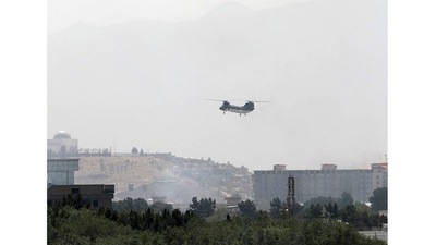 CH-46 Sea Knight military transport helicopter flies over Kabul, Afghanistan August 15, 2021. According to a Reuters report, all Americans in Afghanistan are expected to be evacuated in the next two to three days. For this, the US has approved another 6,000 troops to facilitate the evacuation process of Americans and Afghan citizens who were working for them from Kabul.&nbsp; (REUTERS)