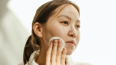 If you have acne-prone skin you need to keep your skin clean and use light, non-comedogenic formulas. (Pexels) If you have acne-prone skin you need to keep your skin clean and use light, non-comedogenic formulas. (Pexels)