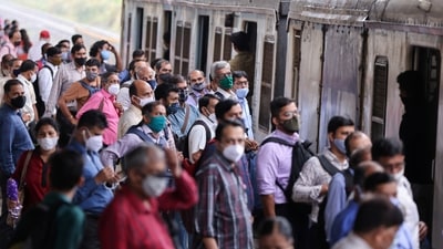 The crowd slightly increased on Monday as compared to Sunday but Tuesday witnessed an even larger crowd since it is the first working day after August 15. (REUTERS)