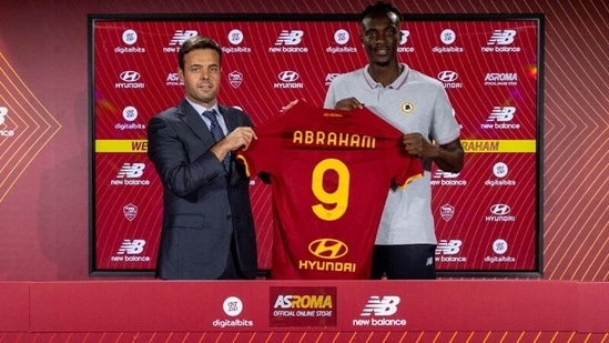Italian club Roma signs forward Tammy Abraham from Chelsea(TWITTER/AS ROMA)