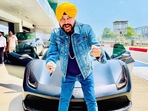 Daler Mehndi has revealed how much he charges per song. Daler Mehndi has revealed how much he charges per song.