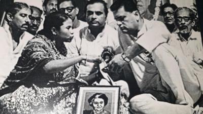 Sushmita Dev’s father, former union minister Santosh Mohan Dev, seen here with then Congress leader Mamata Banerjee. (Sourced) Sushmita Dev’s father, former union minister Santosh Mohan Dev, seen here with then Congress leader Mamata Banerjee. (Sourced)