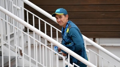 Australia coach Justin Langer (REUTERS)