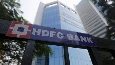 The headquarters of India's HDFC bank is pictured in Mumbai. (Shailesh Andrade / REUTERS)