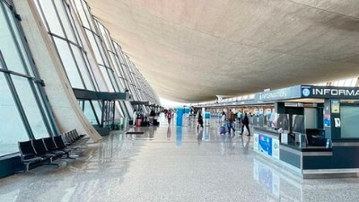 Washington Dulles International Airport (United States, 52.6 sq. km): Also known as Dulles International Airport, Dulles Airport, Washington Dulles or Dulles, this international airport located in the Eastern United States opened in 1962.  (Instagram/@florentinoreyes)