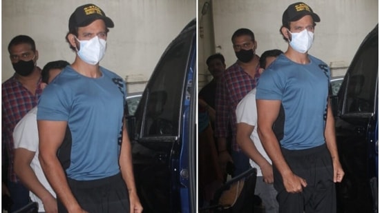 Hrithik Roshan was seen in Bandra on Wednesday.(Varinder Chawla)