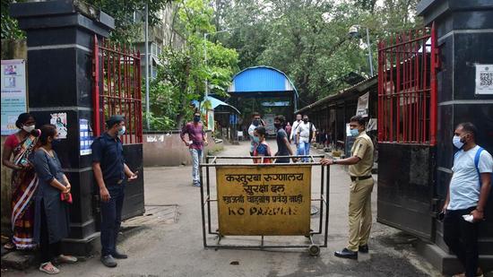 Kasturba hospital will be the first civic-run facility to conduct genome sequencing in Mumbai. (HT FILE) Kasturba hospital will be the first civic-run facility to conduct genome sequencing in Mumbai. (HT FILE)