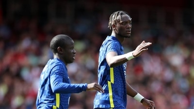 Chelsea seek to add to Arsenal's troubles in London derby (Action Images via Reuters)