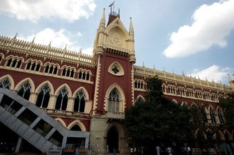 Calcutta high court ordered a Central Bureau of Investigation (CBI) probe in all post-poll killings. (HT File) Calcutta high court ordered a Central Bureau of Investigation (CBI) probe in all post-poll killings. (HT File)