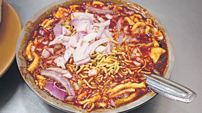 In Pune of yore, misal(seen here), was considered masculine while sabudana khichadiwas viewed as feminine. (Hindustan Times) In Pune of yore, misal(seen here), was considered masculine while sabudana khichadiwas viewed as feminine. (Hindustan Times)
