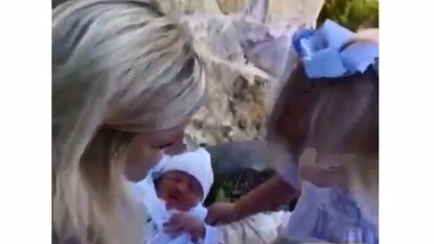The image shows the visually impaired girl meeting her brother. (Caroline Helbert)