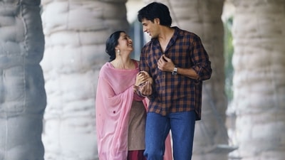 Sidharth Malhotra and Kiara Advani in Shershaah. Sidharth Malhotra and Kiara Advani in Shershaah.