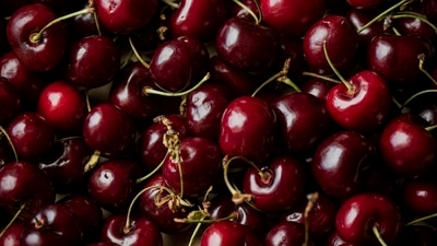 Food coating makes fruits and vegetables appear glossy. How important are these artificial wax coatings? (Unsplash) Food coating makes fruits and vegetables appear glossy. How important are these artificial wax coatings? (Unsplash)
