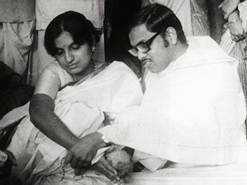 The Power Couple Behind Infosys. The Power Couple Behind Infosys.