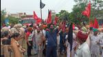 Scores of farmers under the Kirti Kisan Union opposed Congress ministers and leaders, across the political spectrum. (HT phot) Scores of farmers under the Kirti Kisan Union opposed Congress ministers and leaders, across the political spectrum. (HT phot)