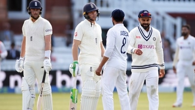 India's Virat Kohli and Ravindra Jadeja as England's Jos Buttler and Ollie Robinson look on. (Action Images via Reuters)