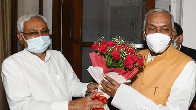 Bihar CM Nitish Kumar meeting with Governor Phagu Chauhan at Raj Bhawan in Patna on Thursday. (Santosh Kumar/HT Photo) Bihar CM Nitish Kumar meeting with Governor Phagu Chauhan at Raj Bhawan in Patna on Thursday. (Santosh Kumar/HT Photo)
