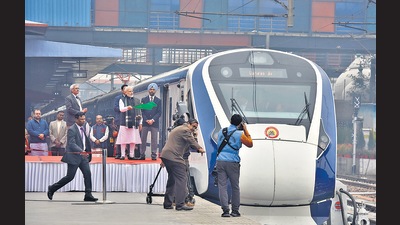Prime Minister Narendra Modi flags off Vande Bharat Express, at New Delhi Railway Station on February 15, 2019. (Sanjeev Verma/HT PHOTO) Prime Minister Narendra Modi flags off Vande Bharat Express, at New Delhi Railway Station on February 15, 2019. (Sanjeev Verma/HT PHOTO)