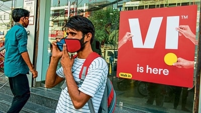 Vodafone Idea has a total liability of ₹1.92 trillion. Out of this, it owes ₹58,000 crore to the government as AGR dues. (HT photo) Vodafone Idea has a total liability of ₹1.92 trillion. Out of this, it owes ₹58,000 crore to the government as AGR dues. (HT photo)