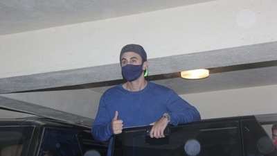 Ranbir Kapoor poses from his car, Ranbir Kapoor poses from his car,