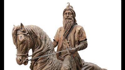 Man who vandalised Maharaja Ranjit Singh’s statue in Pak gets bail