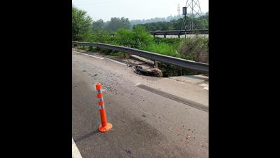 A damaged portion of road between Ambala and Panipat on NH-44. (HT Photo) A damaged portion of road between Ambala and Panipat on NH-44. (HT Photo)