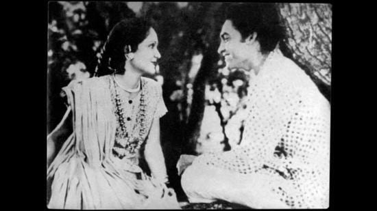 Ashok Kumar and Devika Rani (HT Photo) Ashok Kumar and Devika Rani (HT Photo)