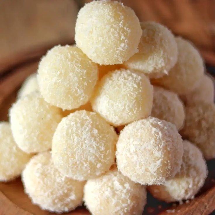 Coconut ladoo(Pinterest)