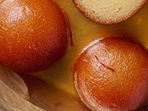 Who doesn't like piping hot gulab jamuns?(Chef Sanjyot Keer ) Who doesn't like piping hot gulab jamuns?(Chef Sanjyot Keer )
