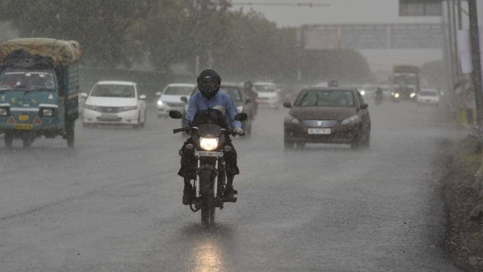 Light rainfall forecast for Pune over the weekend - Hindustan Times