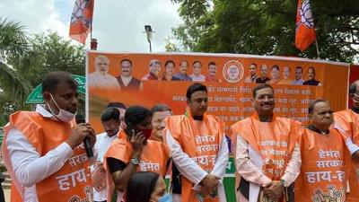 The state unit of the BJP protests against the Hemant-led government on Saturday. (HT Photo) The state unit of the BJP protests against the Hemant-led government on Saturday. (HT Photo)