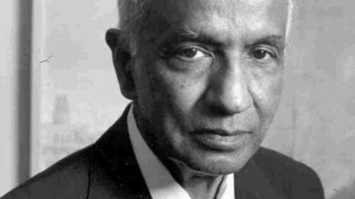 Chandrashekhar was born to a Tamil-Brahmin family.