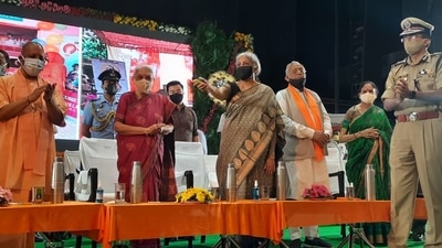 Union finance minister Nirmala Sitharaman launches the third phase of 'Mission Shakti' in the presence of Governor Anandiben Patel and chief minister Yogi Adityanath in Lucknow on Saturday. (Deepak Gupta/HT Photo)