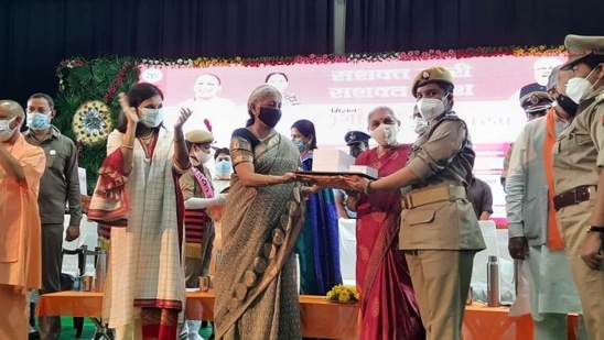 The latest phase of 'Mission Shakti' was inaugurated in the presence of Union finance minister Nirmala Sitharaman, Governor Anandiben Patel and chief minister Yogi Adityanath. (Deepak Gupta/HT Photo)