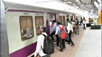 As part of the Covid curbs, only passengers on essential service duty were allowed to board Lonavla-Pune local trains as seen at Chinchwad station, on August 10, 2021. (HT PHOTO) As part of the Covid curbs, only passengers on essential service duty were allowed to board Lonavla-Pune local trains as seen at Chinchwad station, on August 10, 2021. (HT PHOTO)