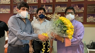 Gargi Banerjee (R) has been named as the manager of the Indian women's team for the upcoming tour of Australia (CAB Cricket / Twitter)