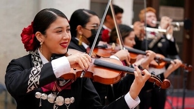 Silenced by Covid-19, mariachi Mass returns to Tucson cathedral (AP) Silenced by Covid-19, mariachi Mass returns to Tucson cathedral (AP)