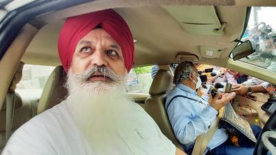 Newly appointed Navjot Singh Sidhu's advisers Malwinder Singh Mali and Dr Payare Lal Garg speak to the media after meeting with PPCC President Navjot Singh Sidhu at his residence, in Patiala on Monday. (ANI) Newly appointed Navjot Singh Sidhu's advisers Malwinder Singh Mali and Dr Payare Lal Garg speak to the media after meeting with PPCC President Navjot Singh Sidhu at his residence, in Patiala on Monday. (ANI)