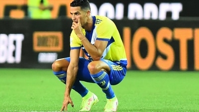 Cristiano Ronaldo starts on bench as Juventus wastes 2-goal lead (REUTERS)