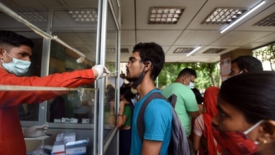 INSACOG said that of the 30,230 samples of ‘Variants of Concern and Variants of Interest’ sequenced 20,324 were of Delta. (Photo by Sunil Ghosh / Hindustan Times) INSACOG said that of the 30,230 samples of ‘Variants of Concern and Variants of Interest’ sequenced 20,324 were of Delta. (Photo by Sunil Ghosh / Hindustan Times)