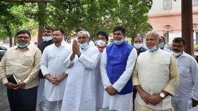 Bihar CM Nitish Kumar, RJD leader Tejashwi Yadav, HAM President Jitan Ram Manjhi and other leaders at South Block in New Delhi. (PTI)